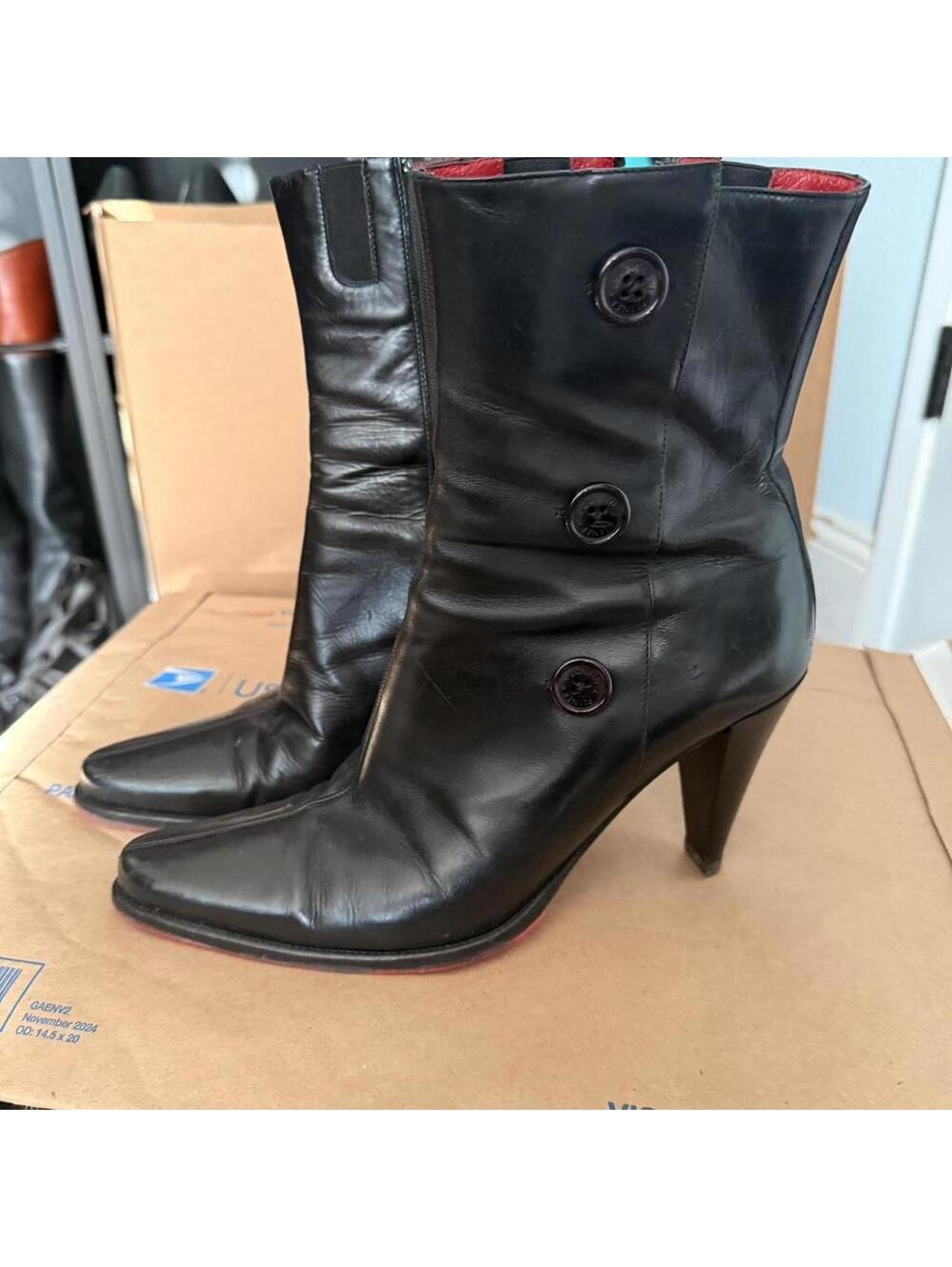 Donald J Pliner Linda ankle boot - black leather red bottom button boot